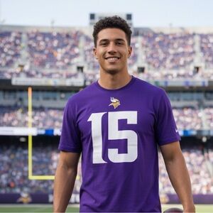 Minnesota Vikings Nike T-Shirt #15 Jennings Men’s Size Small Purlple Skol